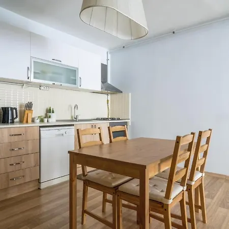 Spacious And Central Flat In Sisli *