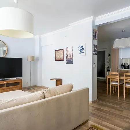 Spacious And Central Flat In Sisli Апартаменты *