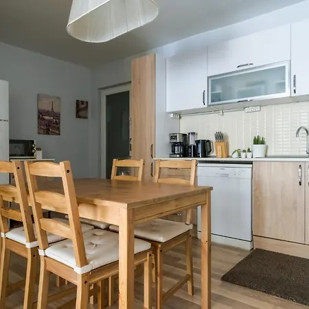 Апартаменты Spacious And Central Flat In Sisli Стамбул